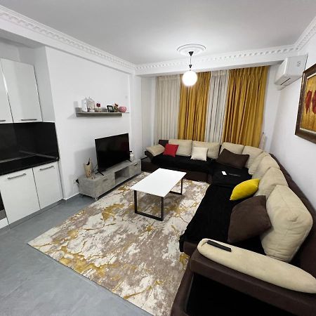 Apartment Rent Elbasan City Center 1 Ngoại thất bức ảnh